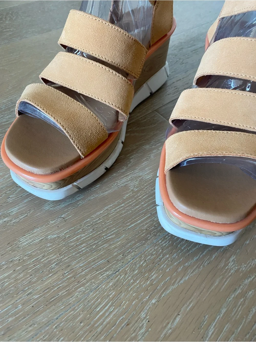 Sorel Joanie III Ankle Strap wedge platform trek Sandals orange peach size 9